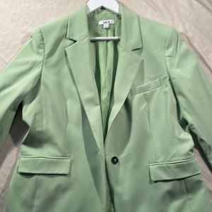 Bar III lime green suit jacket size 14. Front button, 2 faux front pockets 14